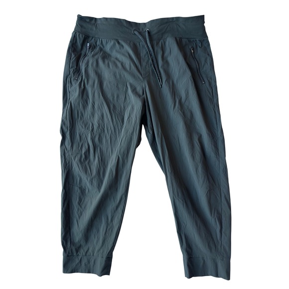 Athleta green Harbor Cargo Capri Pants Drawstring Waist Zip Pockets Size 20 - Picture 2 of 11